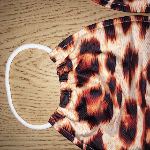 New 2 Lightweight Soft Stretchy Animal Print Masks - Picture 3 of 5